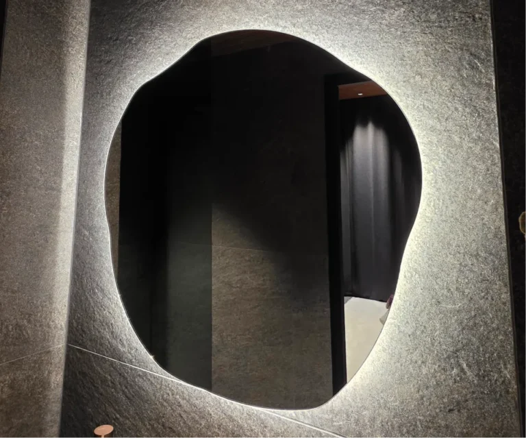 peilit muotoon leikattuna